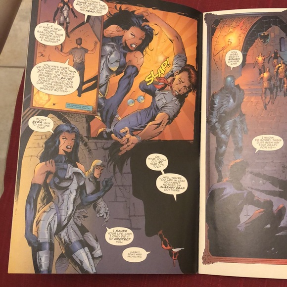 Comic book - Picture 2 of 6